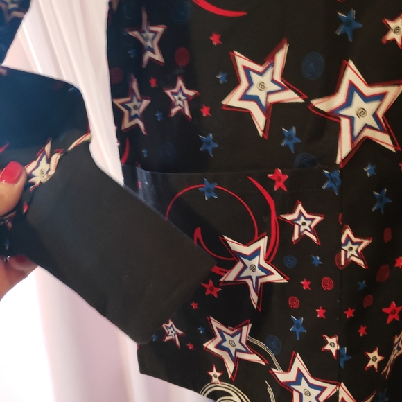 Ladies scrub jacket size small NWT - Picture 4 of 4